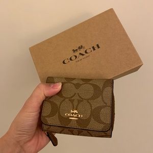 coach mini trifold wallet